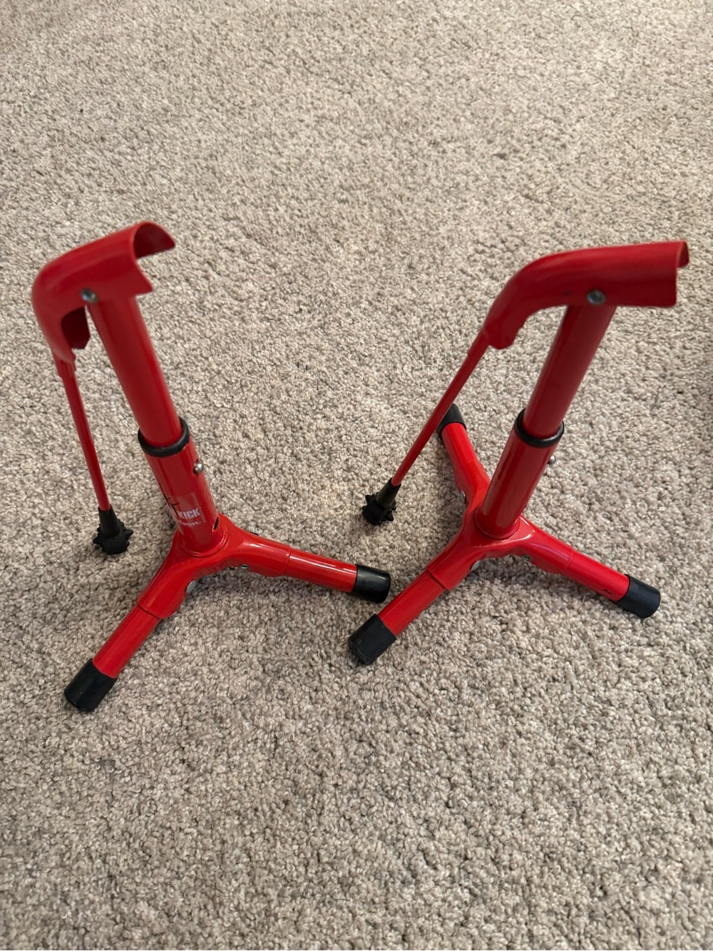 Pro kick stand Wilson football